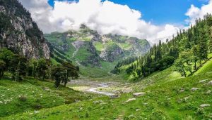 Why to do Sar Pass trek Himalayas