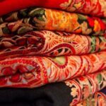 Wear a Lightweight Pashmina