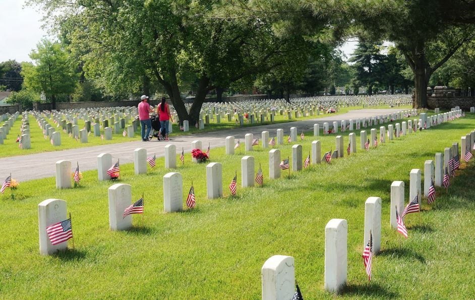 Beautiful Ways to Memorialize an Infant’s Headstone 1 gentle beautiful infant headstone memorial ideas designs