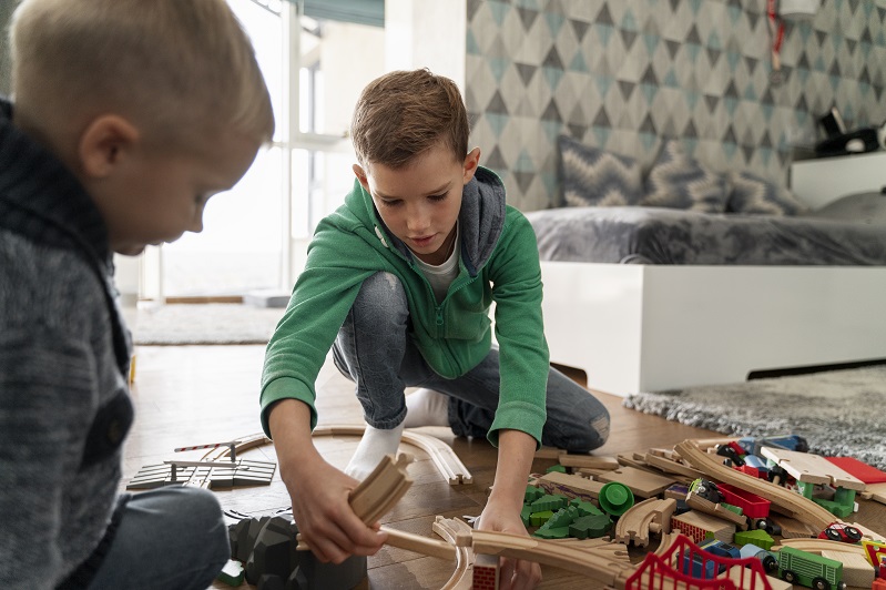 How Construction Toys Help Children Build STEM Skills